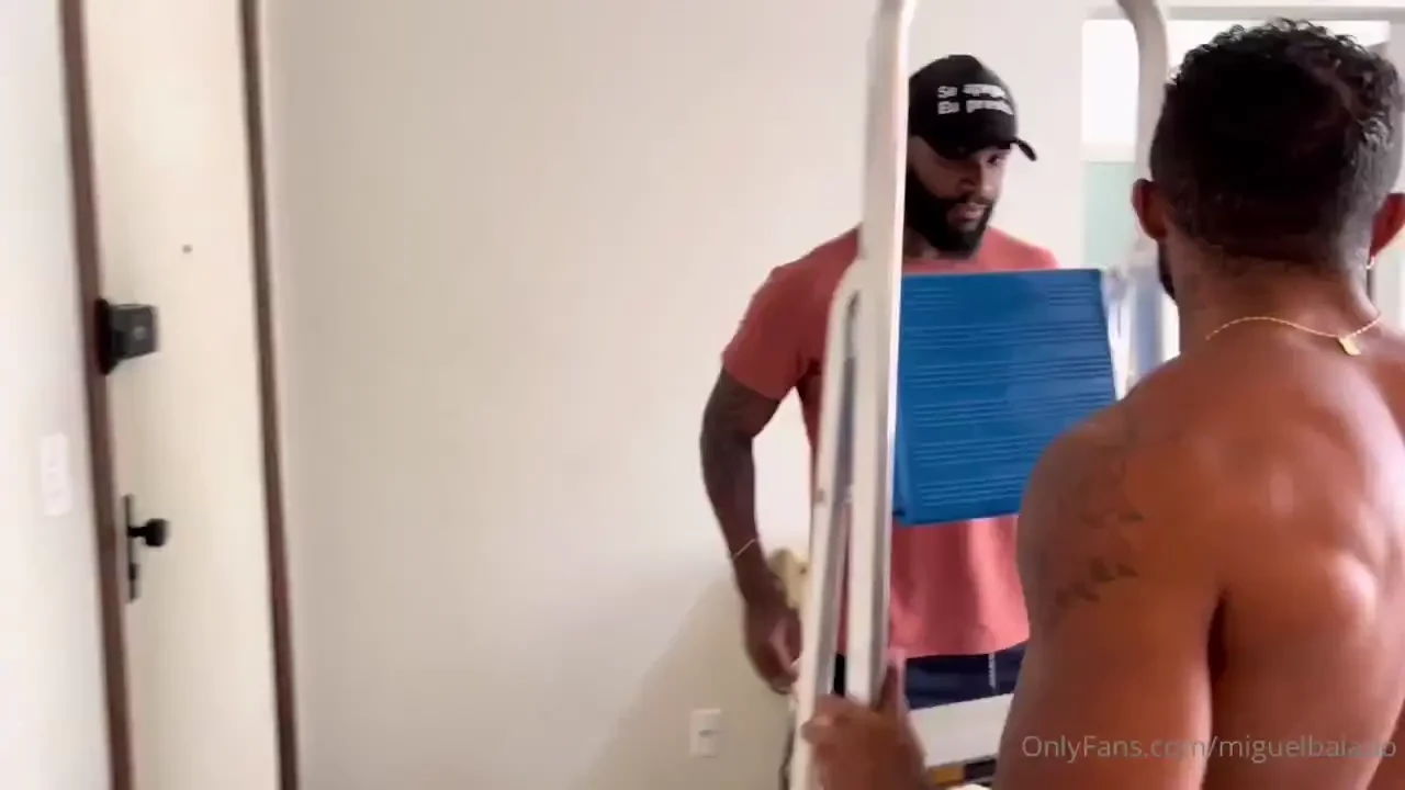 The neighbor does everything by carlosmaranhao 