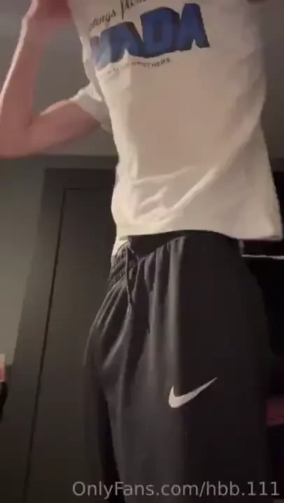 The top spender of this month will get a free custom vid of 15mins 