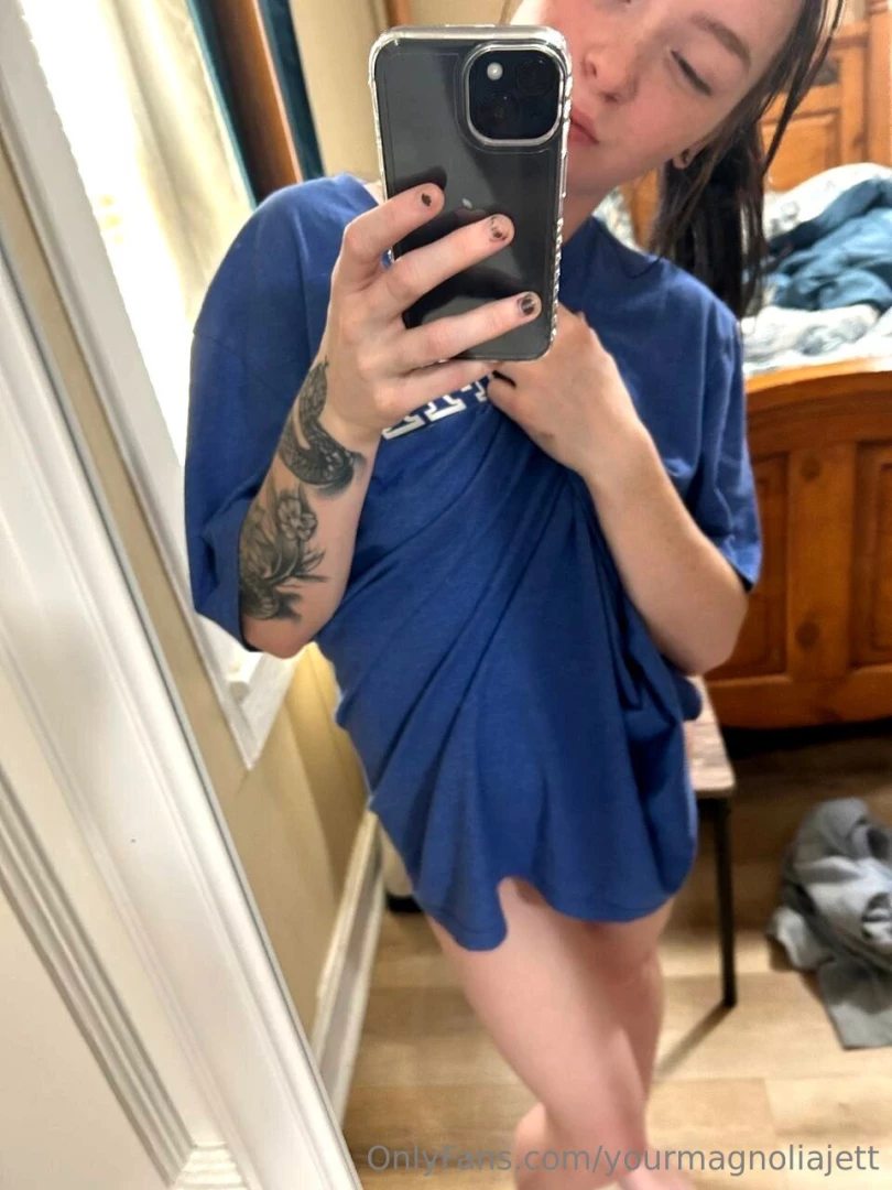 You ever been so turned on you can t even think straight that s me rn 