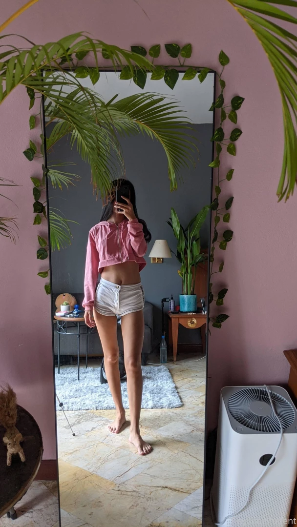 Good morning everyone this is my outfit today when i go out with my part 2 