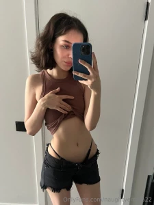 Working out in the gym made my waist completely narrow