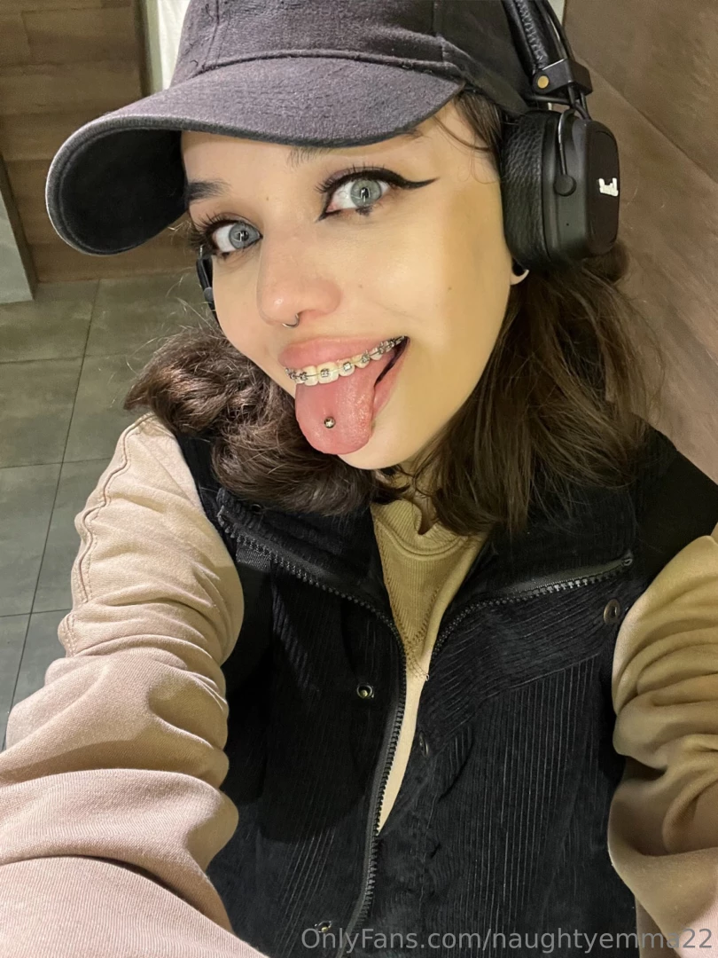 This sweet tongue lives its own life and at every opportunity loves to 