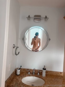 Why isn t the mirror bigger