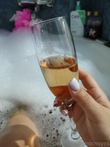 Evaluare dick i un video xxx cadou la abonare cont premium te astept