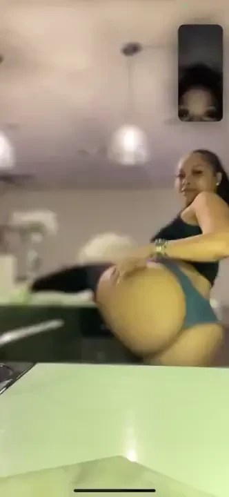 Late night face time with sachelamonte 