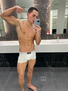 Gonna be making some new content soon what do you guys wanna see from part 21
