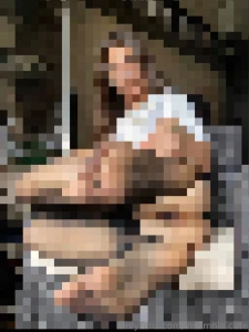 There are many fans of my lovely feet and stockings among my new fans