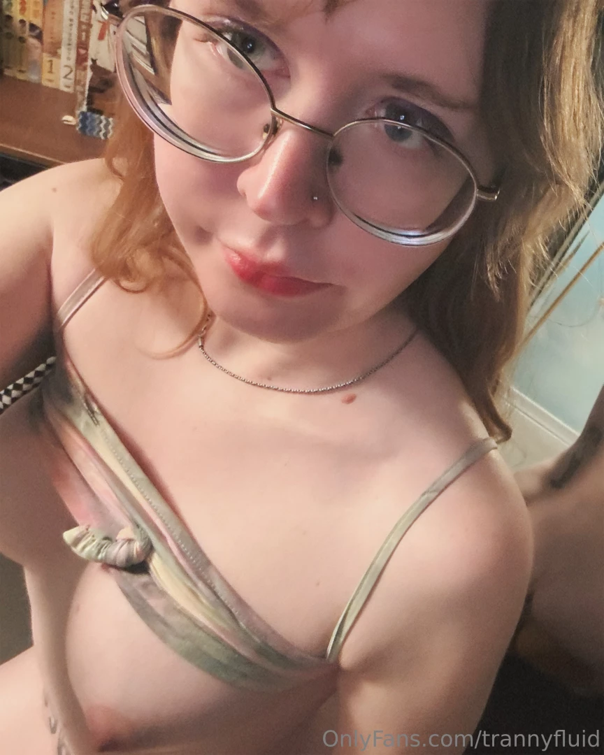 I want ur cock in my tight bussy plz creampie me while u tug on my 