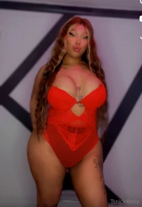 Dare to see something wild tip me 25 and i ll give you a private peek