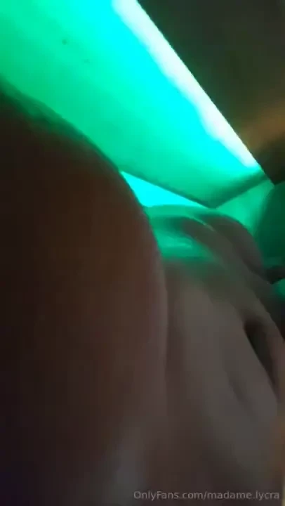 Let the begin i m sweating so much who s going to dry me off now sauna 