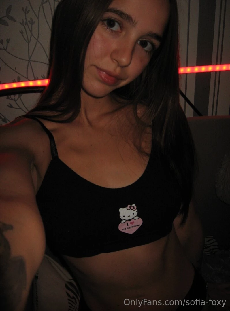 Finally 18 m e_alexis make free sub for first 15 this pretty virgin part 54 