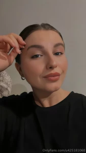 Do you like my lips in the photo they always give me a feeling of