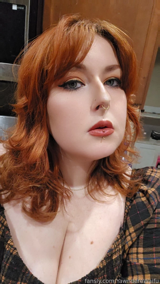 Gave myself a little bit of a haircut i ve been fighting intrusive 