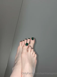 What color should i paint my toes next tip me and tell me which is