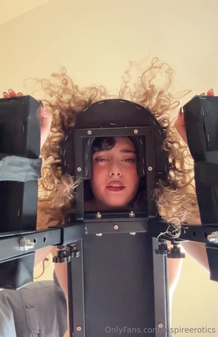 Some screenshots from the forty-five minute spanking ppv i just sent 