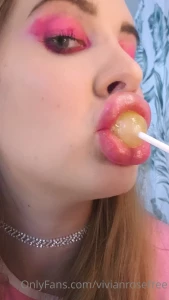 vivianrosefree - Another lollipop lip fetish tease video recorded right after my latest 