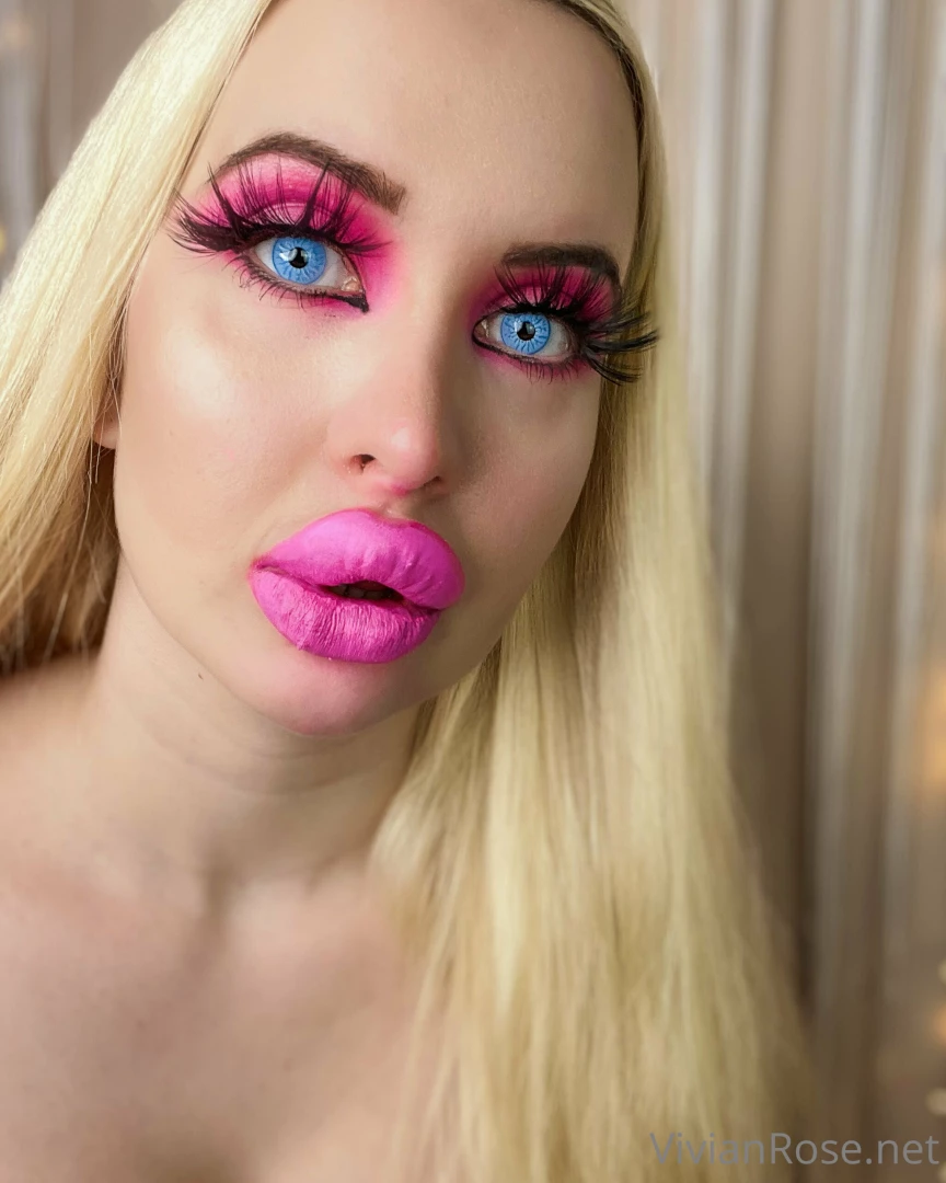 Like if you re up and horny right now vivianroseofficial 