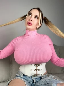 Grab my pigtails