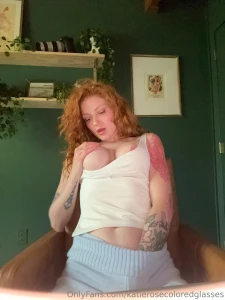 Got horny editing my new video so i had to stop and play with my clit part 1