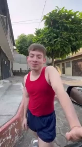 El 5- c -r- t deja una propina de 5 y te mando el video completo por