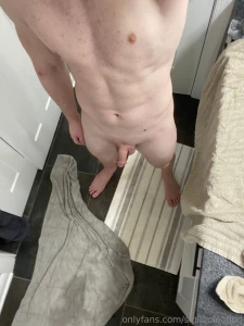 Fresh shave cum rub some lotion on my big muscular body part 11