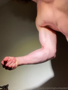 Built to lift fuck and pump cum flex show for you