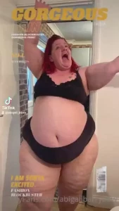 Madamekittyrebel is the place to be get over there