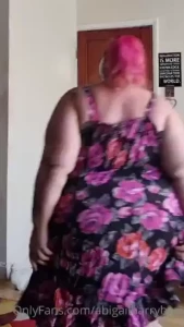 To watch the full over 3 minutes unedited version please unlock the 4k
