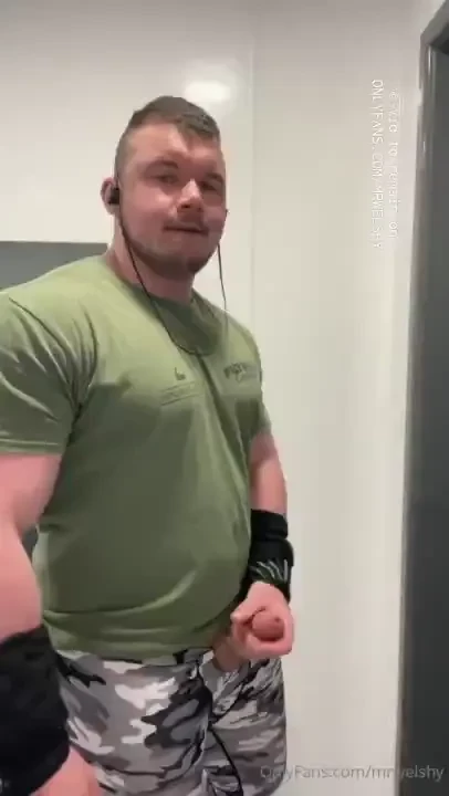 It s just a little mid workout stroking 