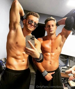 Foxy_garry huge guy with big cock 23 cm collab iam_tonybb foxy_garry part 6