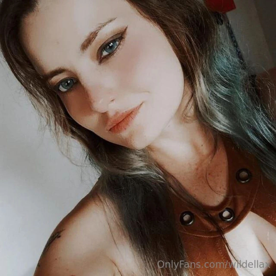 Geekgirl420 nbsp geekgirl420 nbsp big shadow boxing g-g b-g bisexual 