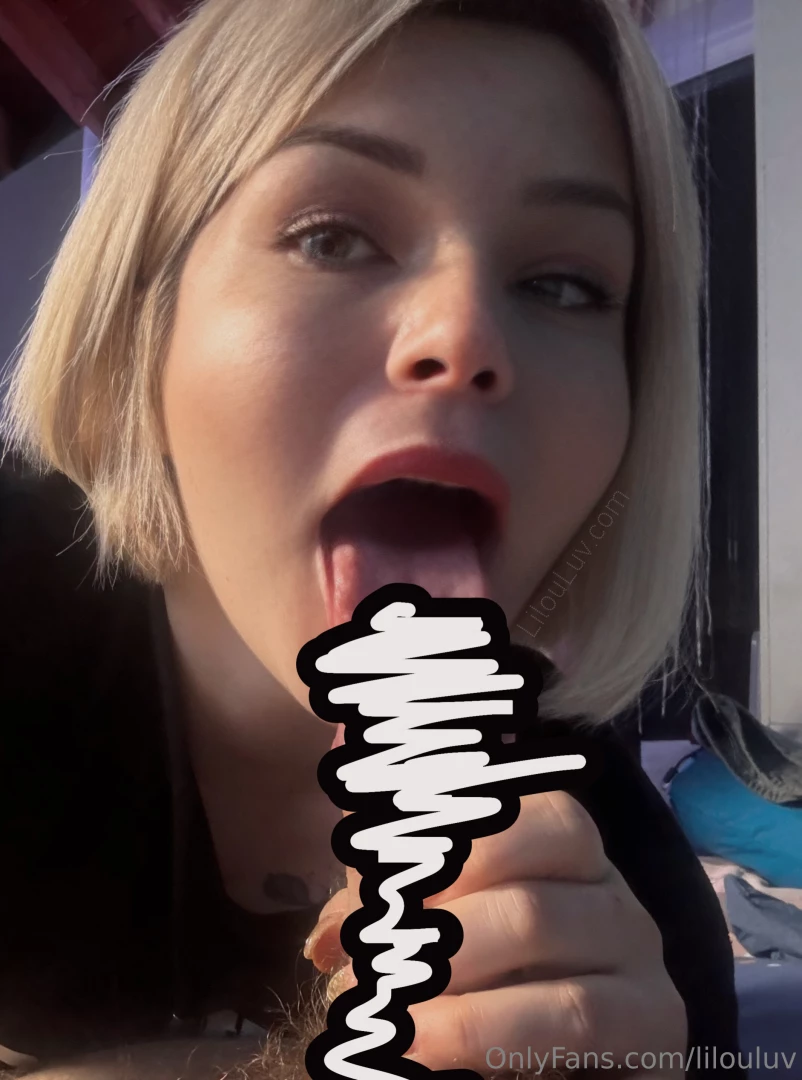 Dirty blowjob f r den nachbarn psssst hei e bilder und clips als dank 