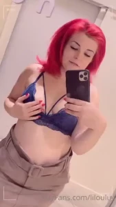 Getting naughty while i m shopping who want to make love in the