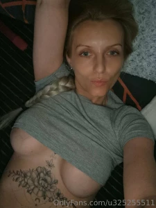 V post lce za ten by se tahal vi hezky zezadu