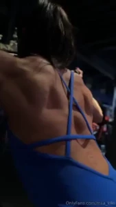 Only two things in the world can make my legs shake the gym and