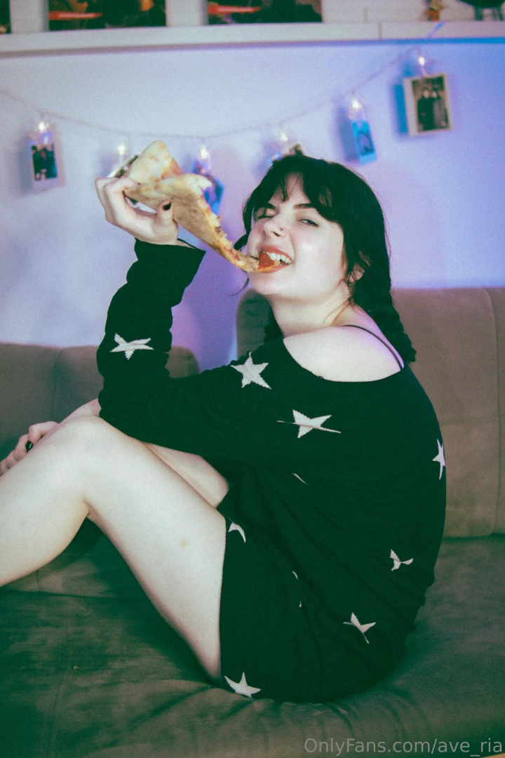 Pov pizza date night 