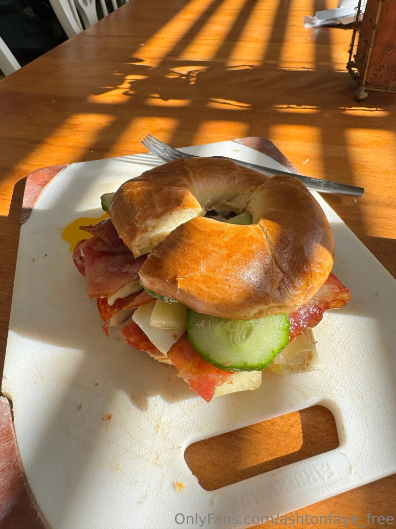 Camera roll dump check out all my spicy content ashtonfaye part 2 