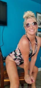 Cum on over to my vip page and let s get to know eachother