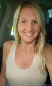 I smile for you honey dm me anytime i want to get to know you tips