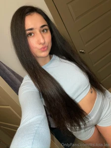 All cozy who wants to cuddle message me and tell me what your favorite
