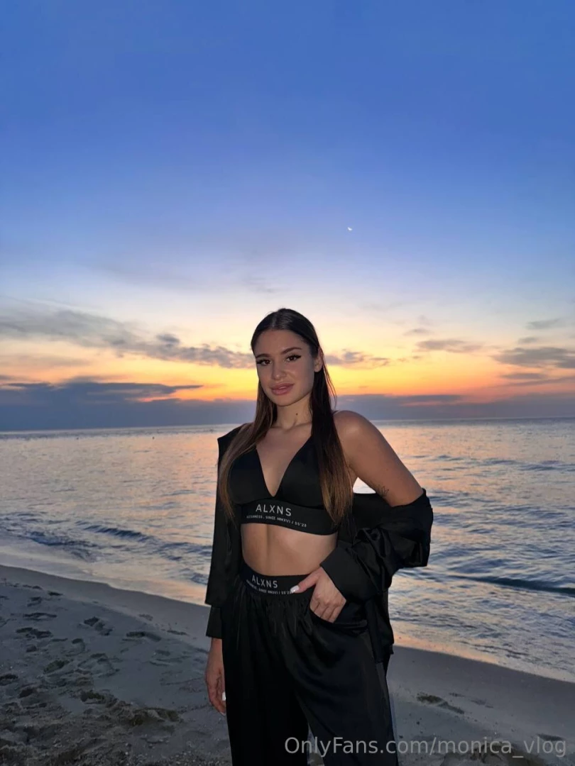 With every sunset i remember that life is full of beauty and magic 