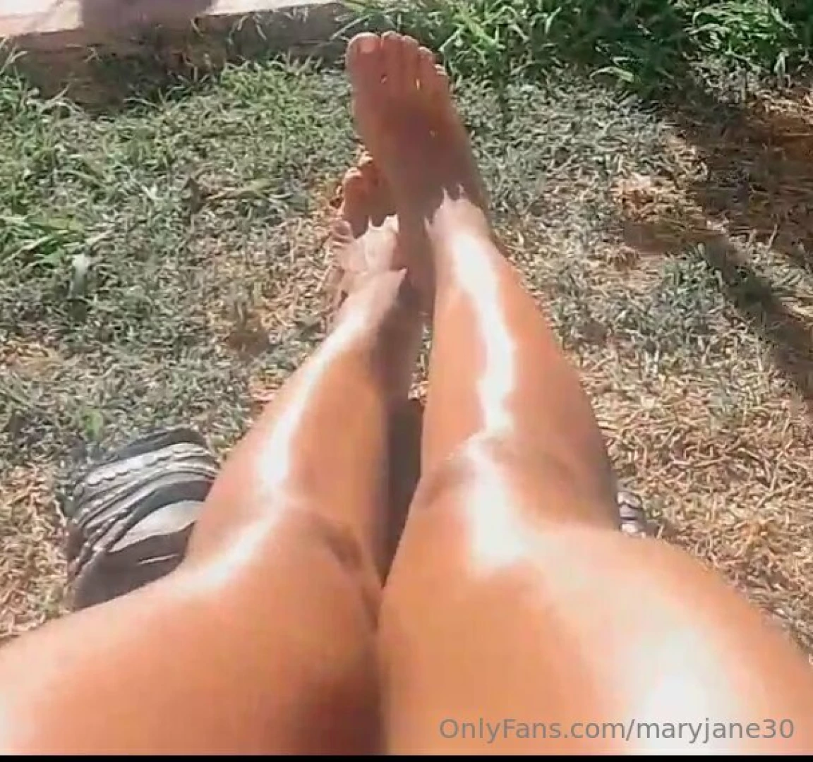 You like my feet cute daddy 