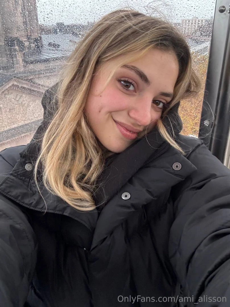 I can t get enough of this city from the ferris wheel i feel joy when 