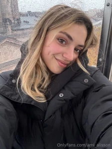 I can t get enough of this city from the ferris wheel i feel joy when