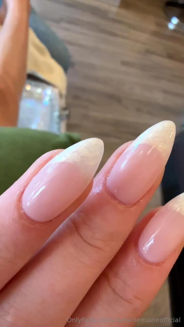Got my nails done now i just need someone to scratch 