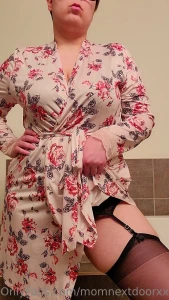 Wanna see what s under my robe