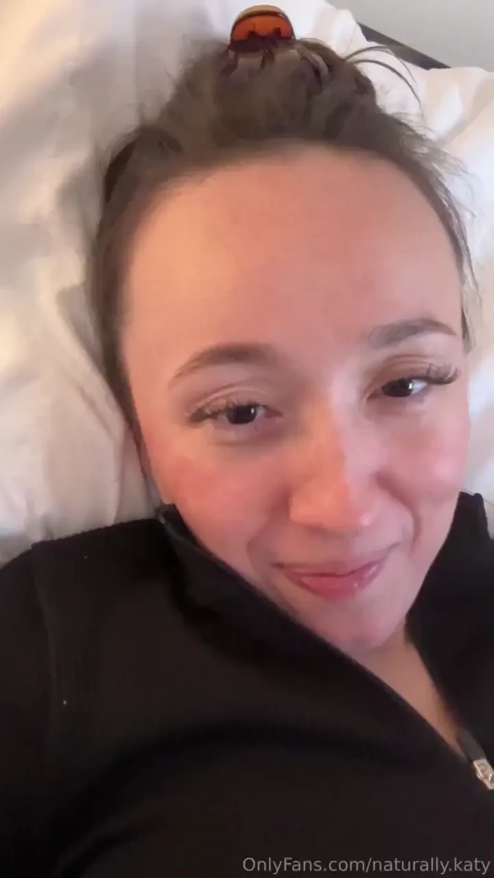 I don t wanna make smut today hahaha 