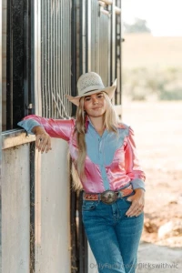 Check out my cowgirl bestie honeymelon2 0 she s top 03 of creators she part 1