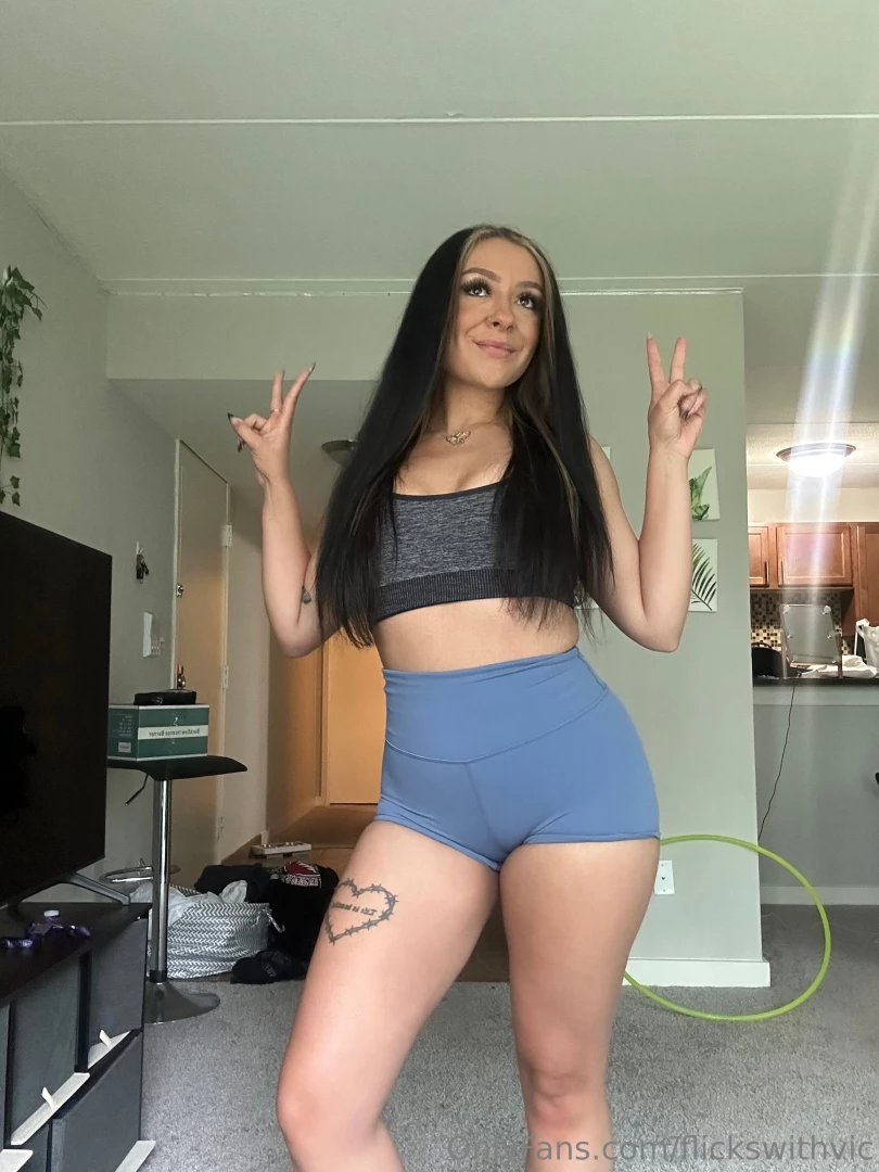 What days should i do live shows pls vote 
