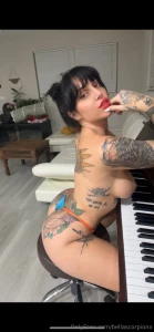 That s how i like to play my piano